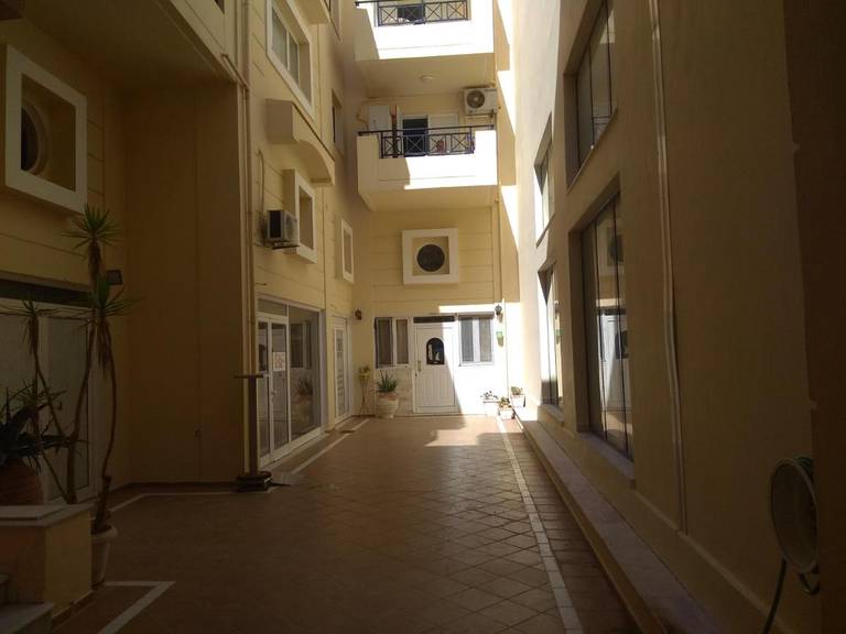 CHC Ares Apartment - Hotel