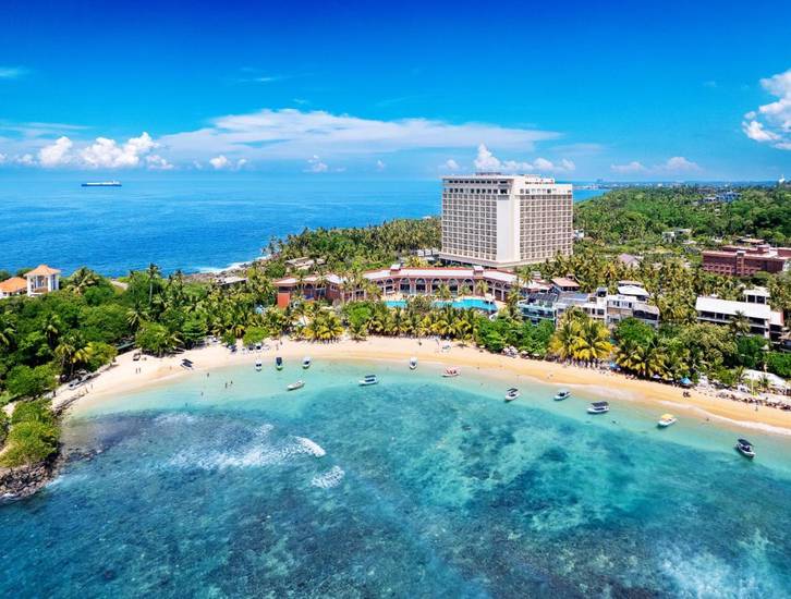 Araliya Beach Resort & Spa 5* Шри-Ланка, Унаватуна