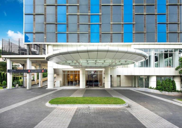 Oakwood Suites La Maison