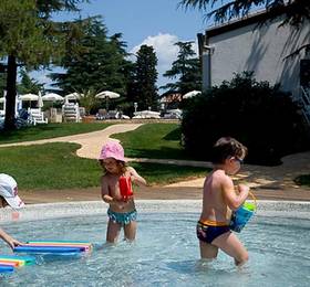 Valamar Pinia Residence в Порече
