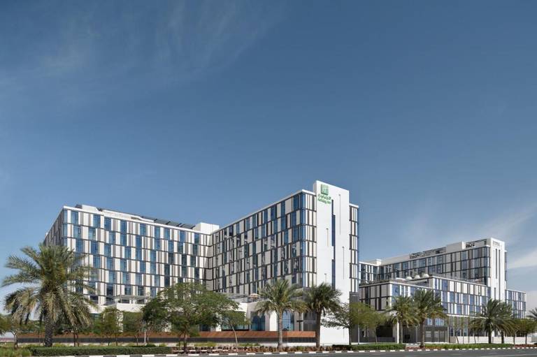 Holiday Inn Dubai Al-Maktoum Airport, an IHG Hotel