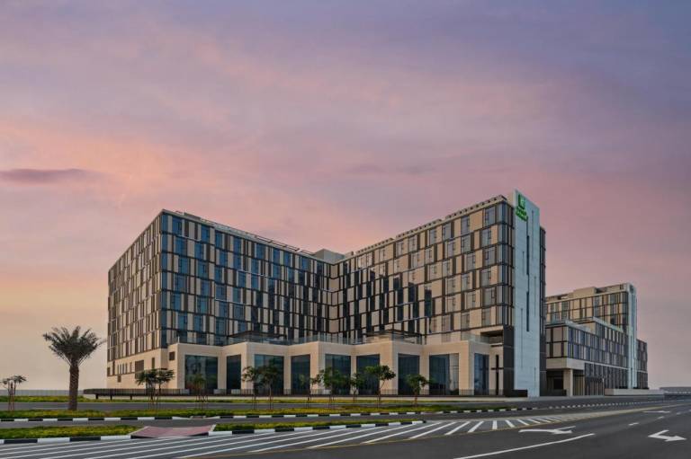 Holiday Inn Dubai Al-Maktoum Airport, an IHG Hotel
