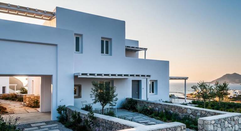 Milos Breeze Boutique Hotel