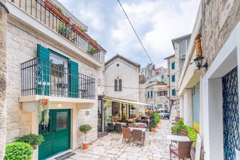 Apartments & Rooms Dujam