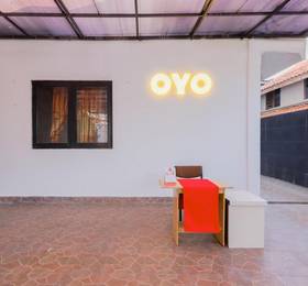 OYO 442 Koen Hanare в Джакарте