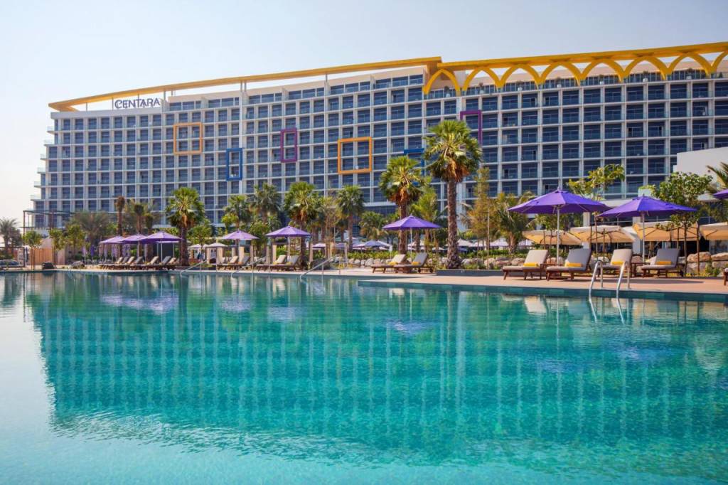 Centara Mirage Beach Resort Dubai 4*