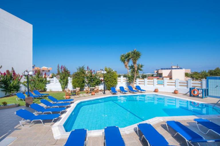 Summer Dreams Apartments