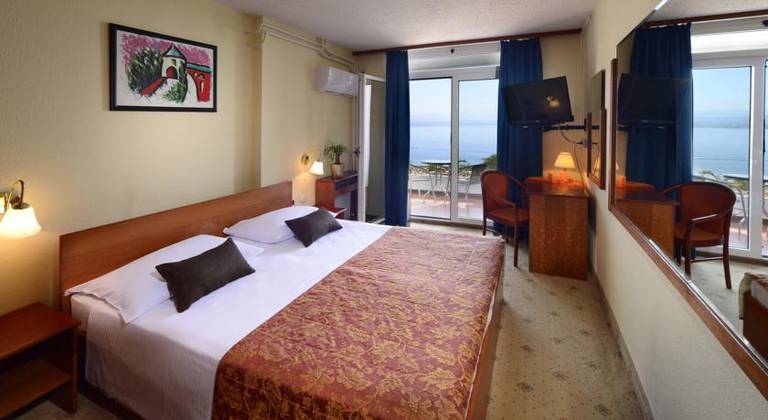 Grand Hotel Adriatic II