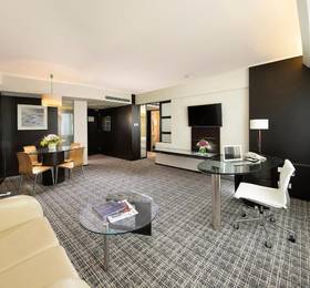 Regal Airport Hotel в Гонконге