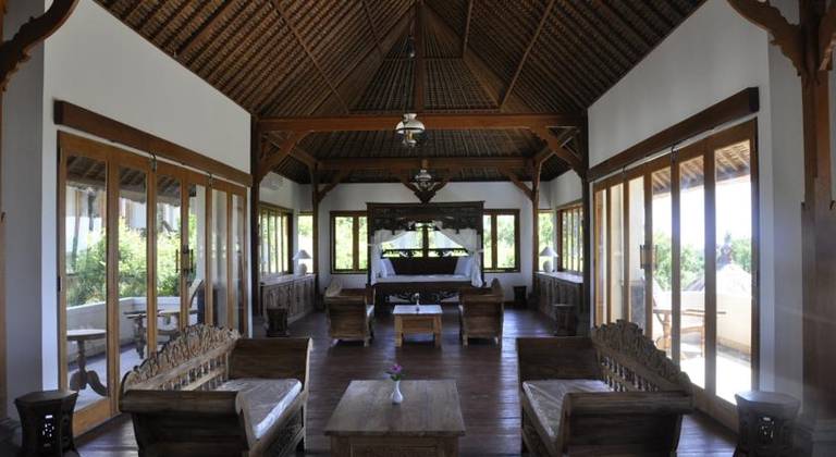 Santi Sari Boutique Hotel and Spa