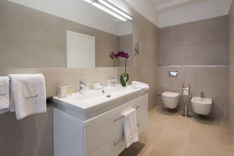 Apartments Baotic