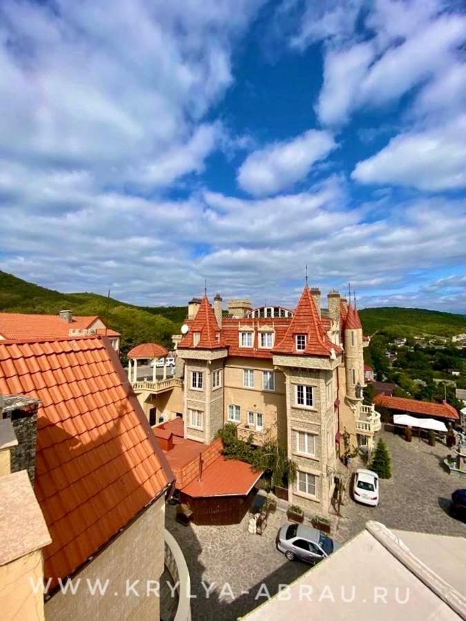 Мини-гостиница Крылья