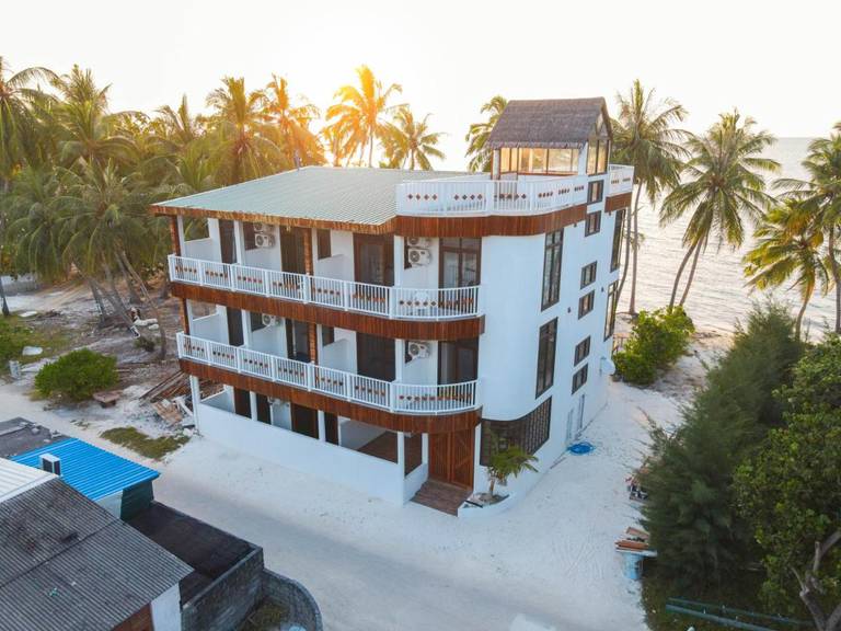 Heron Beach & Spa