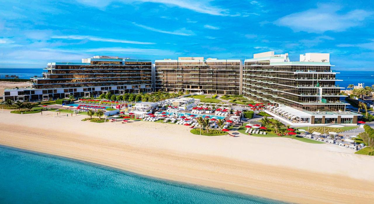 Th8 Palm Dubai Beach Resort Vignette Collection