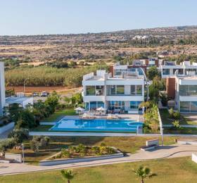 Tranquility Beachfront Elite Villa Apart в Айя-Напе