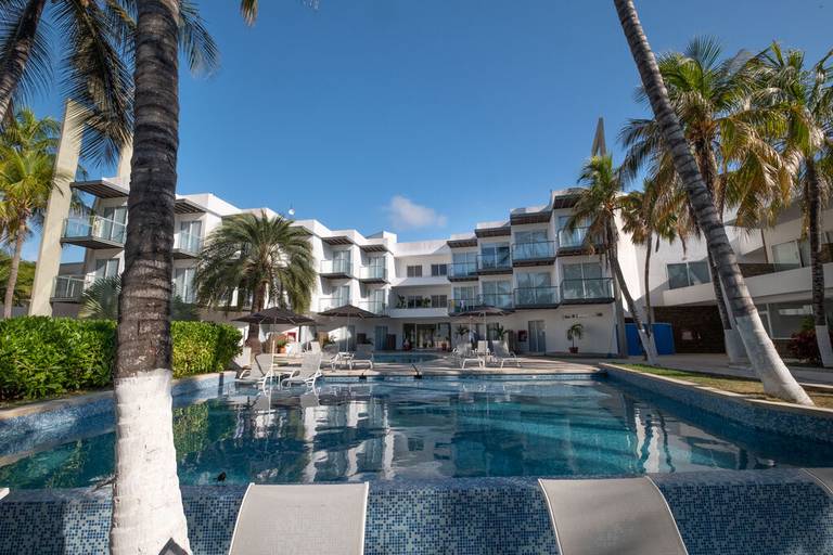 Hotel Paradise Oasis