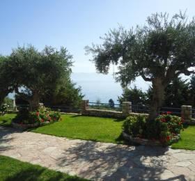 Villa Tasos Koutsoubos в Корони
