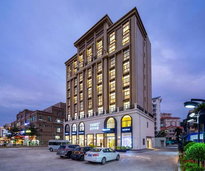 Daisy Inn Sanya 3* Китай, Санья