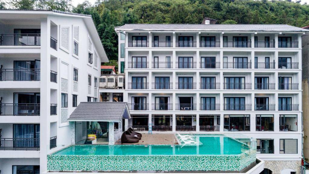 Bamboo Sapa 3*