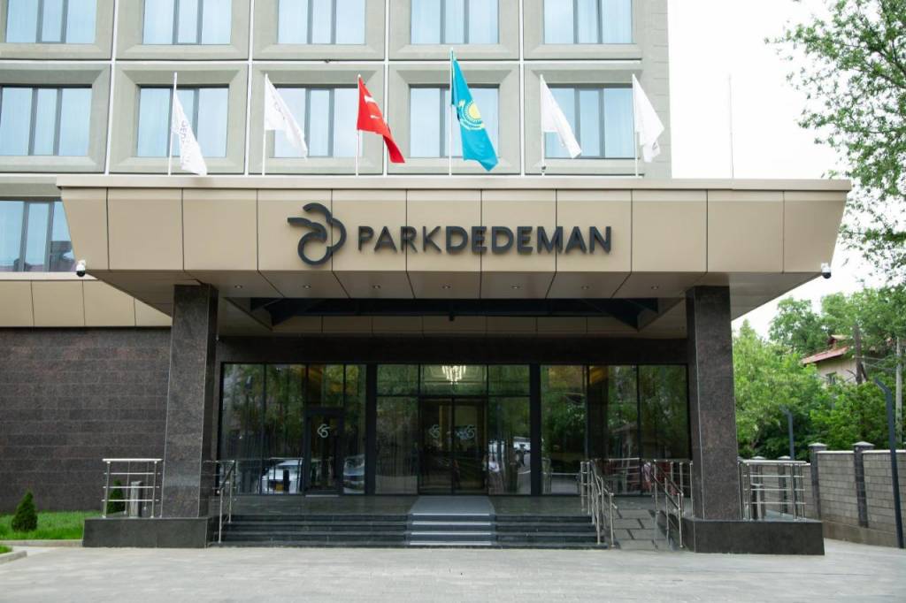 Park Dedeman Almaty 4*
