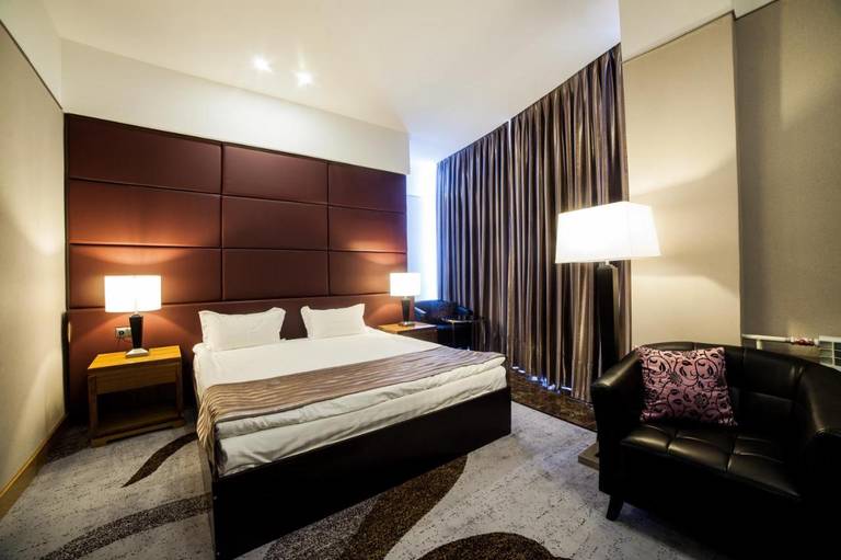 Absolute Hotel