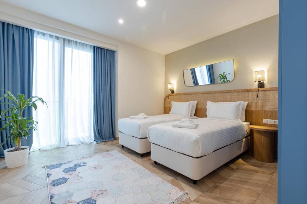 MiraMar Luxury Residences 5*