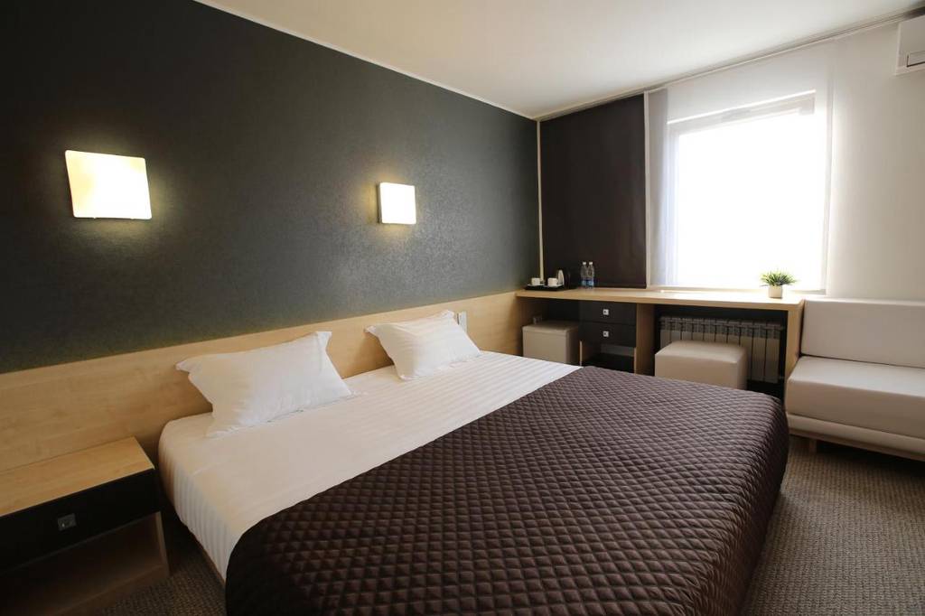 Futuro Hotel Bishkek 3*