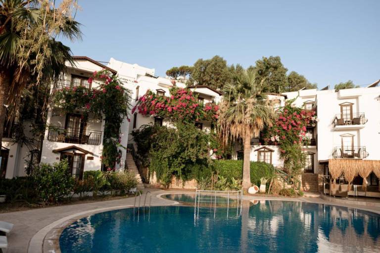 Mare Garden Hotel