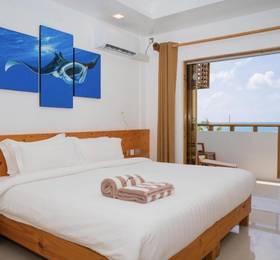 Luau Beach Inn Maldives в Вааву Атолле