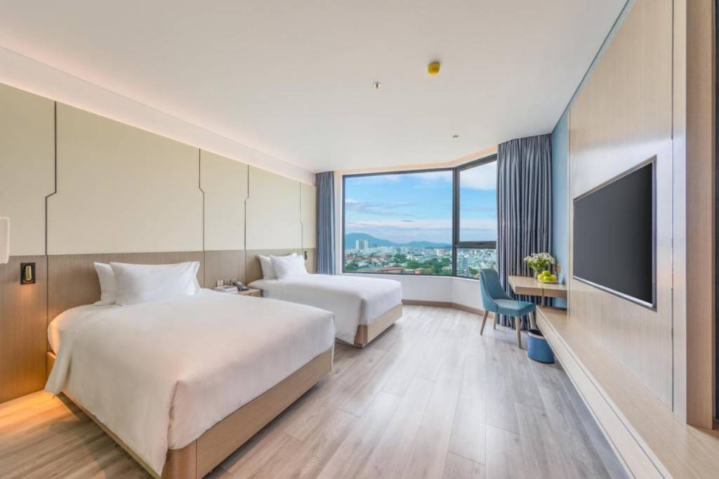 Awaken Da Nang Hotel 5*
