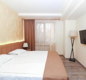 Mandarin Hotel в Ереване