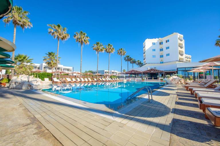 Pavlo Napa Beach
