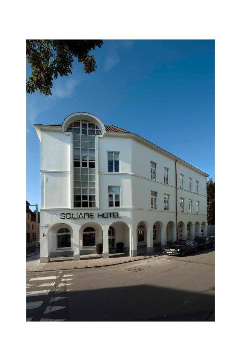 Square hotel