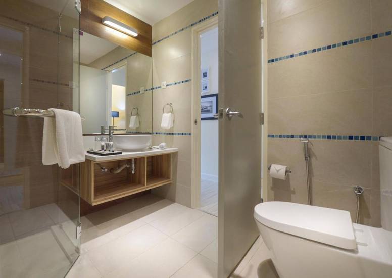Mercure Kota Kinabalu City Centre 4* Малайзия, Кота-Кинабалу