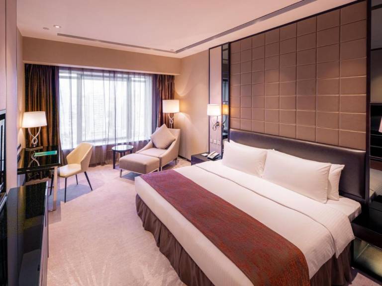 Grand Emperor Hotel
