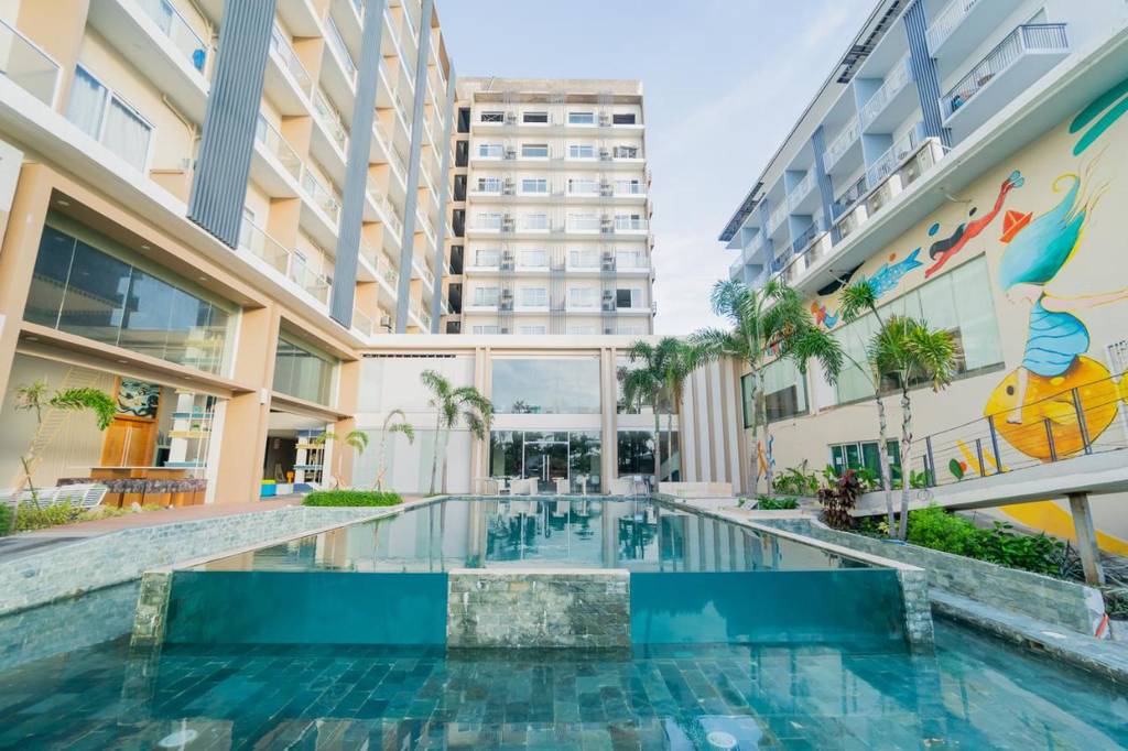Solea Palm Resort Mactan 4*