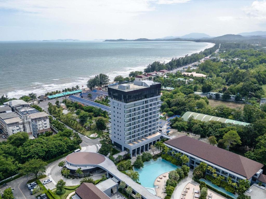 Mercure Rayong Lomtalay Villas & Resort