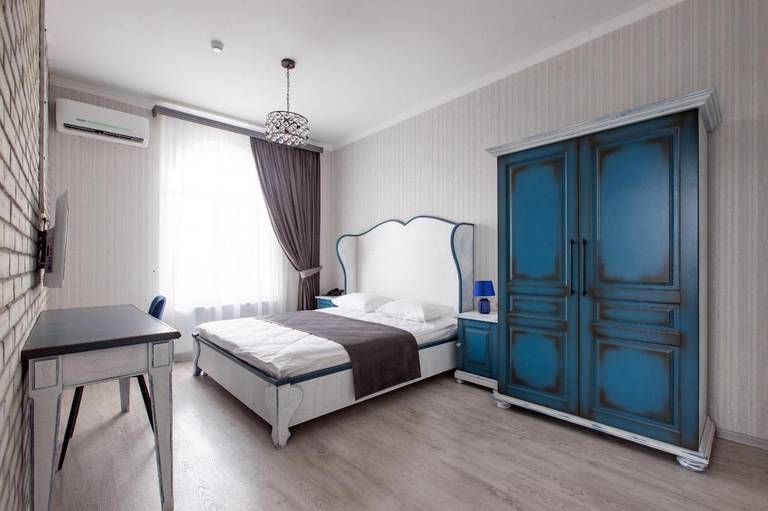 Abbey Road Hotel