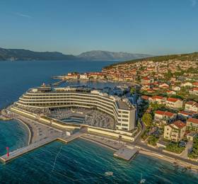 Grand Hotel View в Супетаре