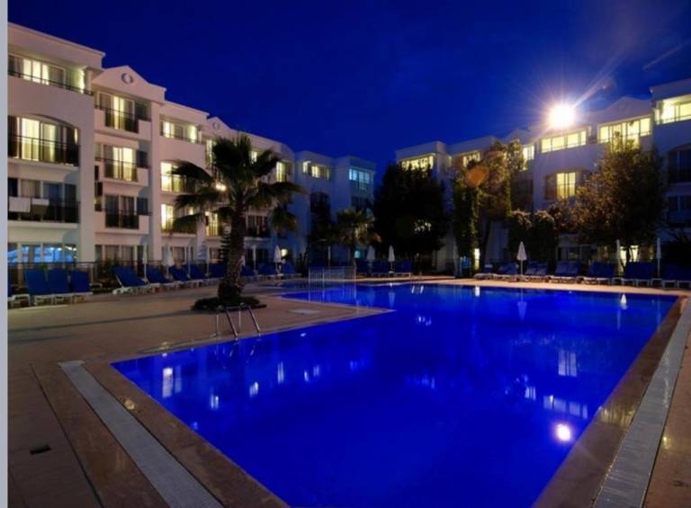 Luca Beach Hotel