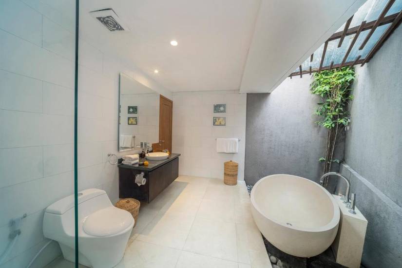 Canggu Circle Villa by Ini VIE Hospitality 4* Индонезия, Чангу
