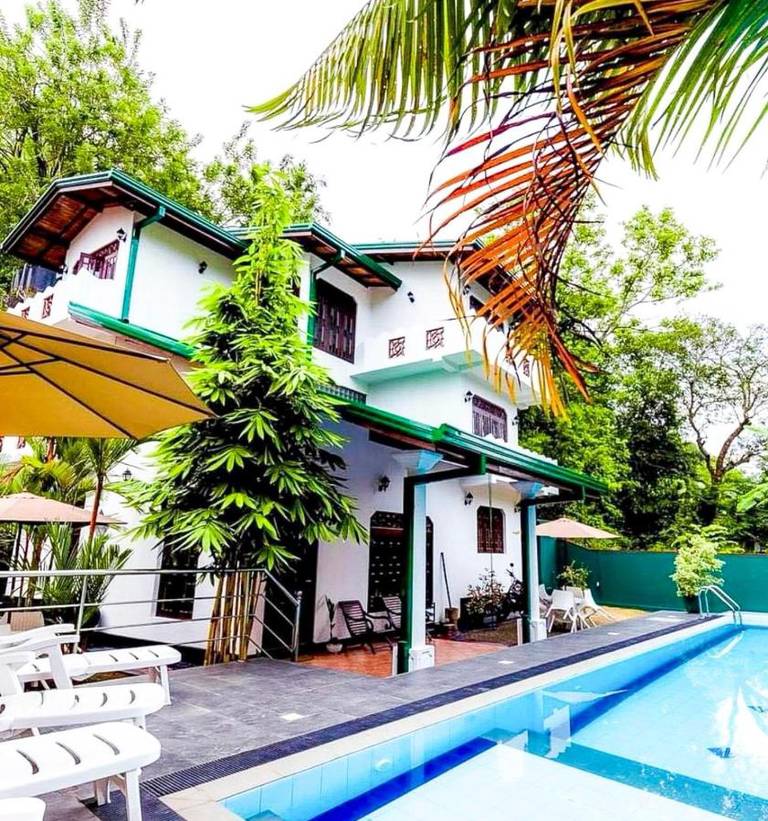 Aurelle Villa