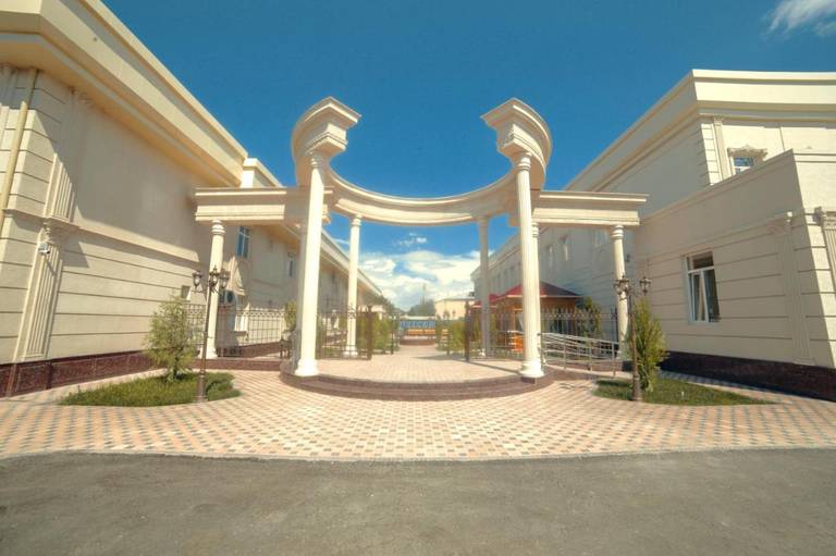 Bravo Lyuks Hotel