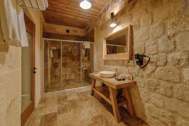 Solem Cave Suites