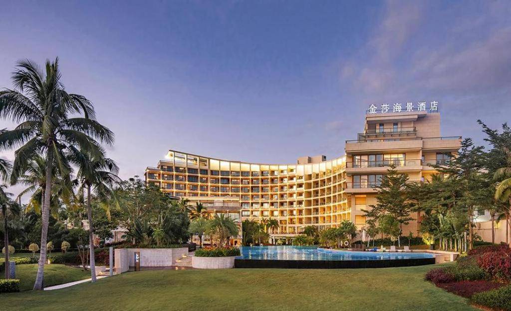 Sanya Jinsha Seaview Hotel 4*