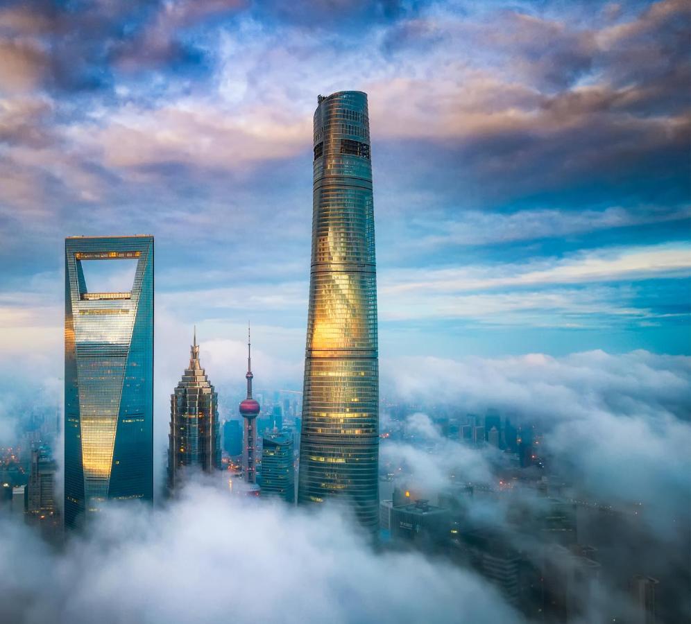 J Hotel Shanghai Tower 5*