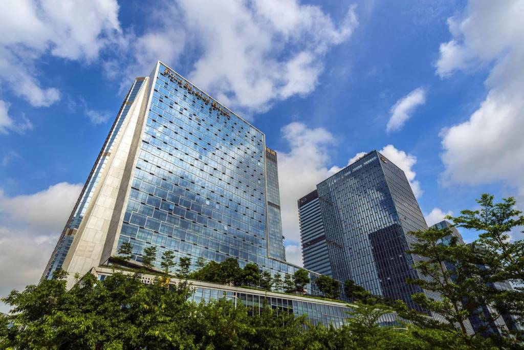 Four Seasons Hotel Shenzhen 5*