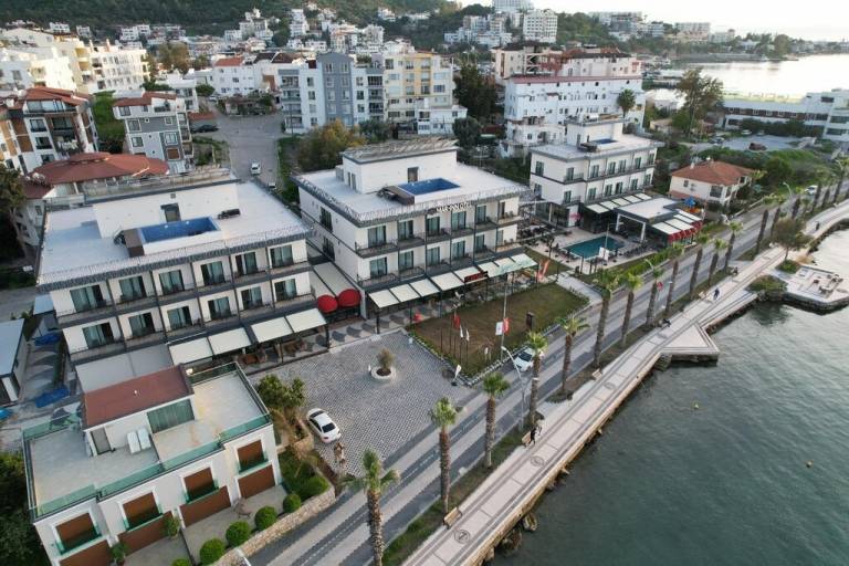 Roseira Mar-inn Luxury
