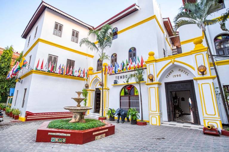 Tembo House Hotel