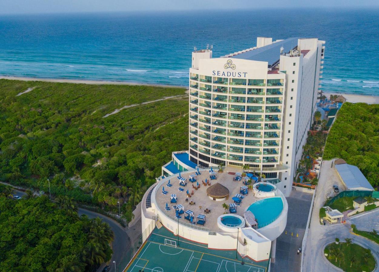 Seadust Cancun Family Resort